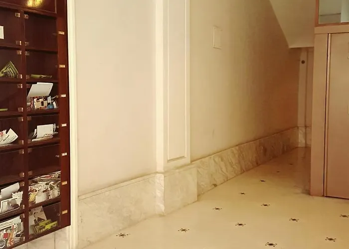 ゲストハウス Marcelina Vaticans 2*